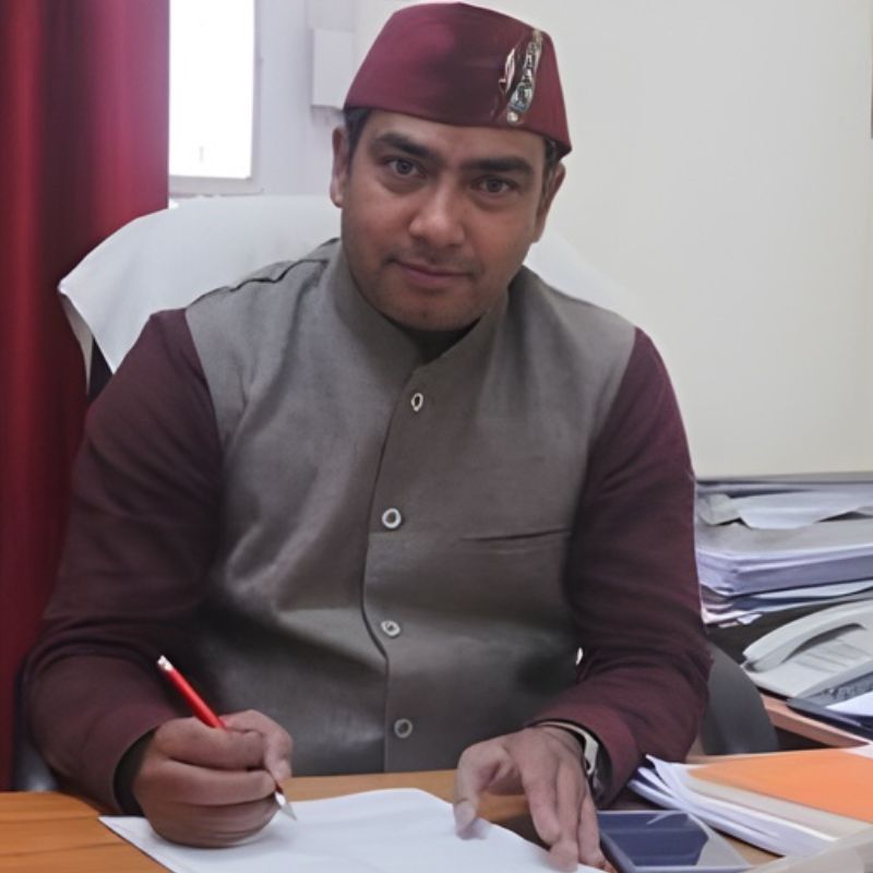 Dr. Rajeshwar Kamal Kant Arya 