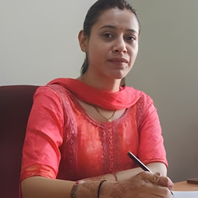 Ms. Kanika Manral